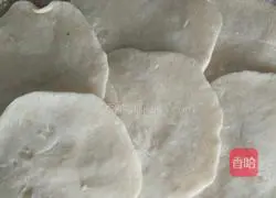 Hot bread...Illustration of how to make egg, zucchini and onion stuffing 15