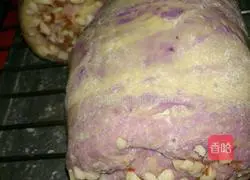 Illustration of how to make Haakon bread (stuffed sweet potato and fish paste) 9