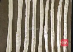 Illustration of how to make Italian bread sticks 7