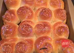 Honey Bun Recipe Illustration 14