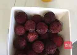 Illustration of making homemade bayberry jam with toast bread 3