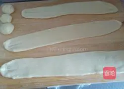 Corn Oil Garland Bread Recipe Illustration 7