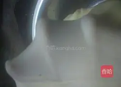 Illustration of how to make hand-pulled bread 2