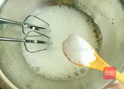 Illustration of how to make baby rice noodle latte art chiffon (8 inches) 8