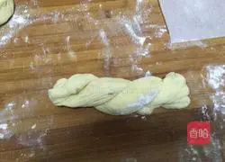 Illustration of how to make raisin and coconut bread 8