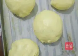 Illustration of how to make raisin soufflé buns 11