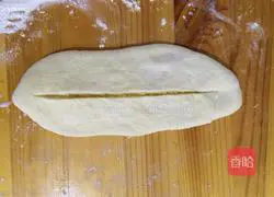 Illustration of how to make coconut bread 13