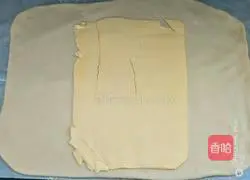 Illustration of how to make Viennese hand-shredded mille-feuille bread 6