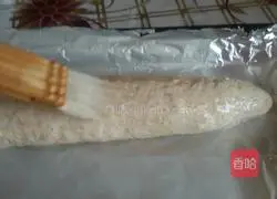 Illustration of how to make low-sugar whole wheat bread 13