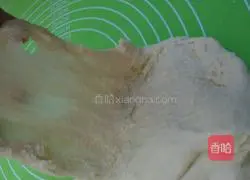 Illustration of how to make whirlwind bread 5