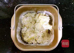 How to make cute sausage bread 1