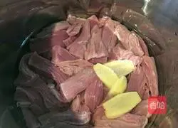 Illustration of homemade pork floss 2