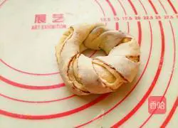 Illustration of making bean paste bagels 12