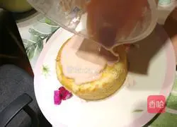 Illustration of how to make dragon fruit burst cake (four inches) 6