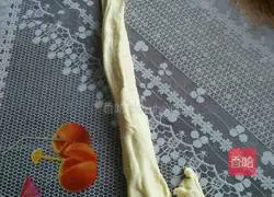 Illustration of how to make light butter bread 2