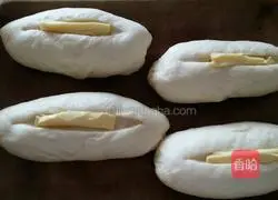 Illustration of how to make borscht bread 11