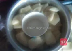 Illustration of how to make hand-torn bread 9