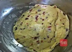 Take a bite of the glutinous cranberry croissant and it will melt your whole body.Illustration 9