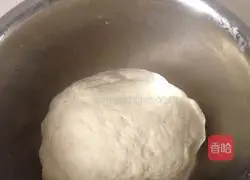 Illustration of how to make yogurt bread with seaweed filling and red bean paste filling 2