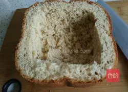 Illustration of how to make bacon salad bread box 4