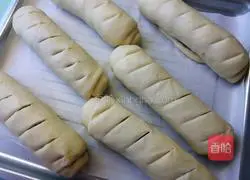 Illustration of how to make bean paste bread 17