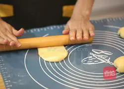 Honey Coconut Bread Recipe Illustration 7