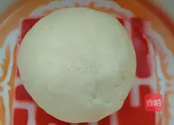 Illustration of how to make jujube garland bread 3