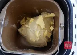 Illustration of how to make bean paste bread flowers 4