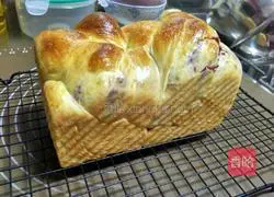 Illustration of how to make purple sweet potato toast bread 21