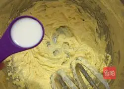 Illustration of how to make two-color cookies 5