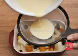 Cinnamon Apple Bread Pudding Recipe Illustration 7