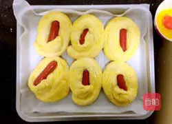 Illustration of how to make wheat germ hot dog buns 9