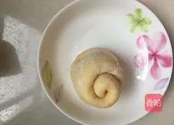 Illustration of how to make crispy honey buns 6