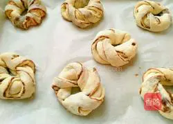 Illustration of making bean paste bagels 13