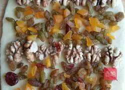 Illustration of how to make Da Lieba bread 3