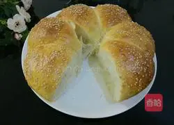 Illustration of how to make bread flowers 14