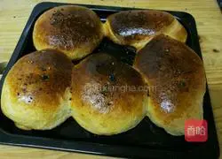 Illustration of how to make homemade whole wheat bread 8