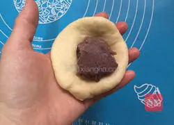 Illustration of how to make bean paste bread 11