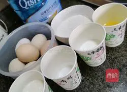 Homemade Illustration of how to make chiffon cake 1