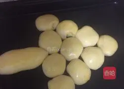 Santa Bread Recipe Illustration 13