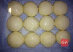 Illustration of how to make coconut-flavored bread for bathing 12