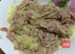 Tuna Salad Recipe Illustration 4