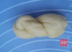 Illustration of how to make Taiwanese twist bread 8