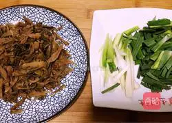 Salt vegetables Illustration of how to make twice-cooked pork 3