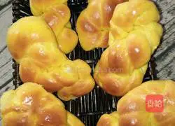 Illustration of how to make pumpkin old bread 13