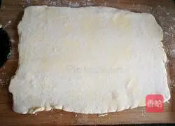 Illustration of how to make Danish crispy bread rolls 11