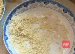 Illustration of how to make fried Longli fish with bread crumbs 2