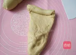 Illustration of how to make whole wheat buns (bean paste filling) 4