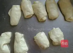 Honey Crispy Bread Recipe Illustration 6