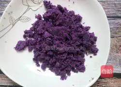 Illustration of how to make purple sweet potato cake 4